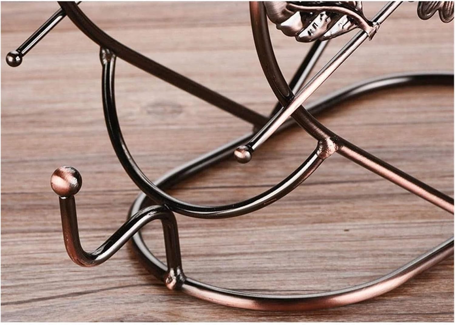 Freestanding Wine Rack in Heart Shape with Bronze Finish