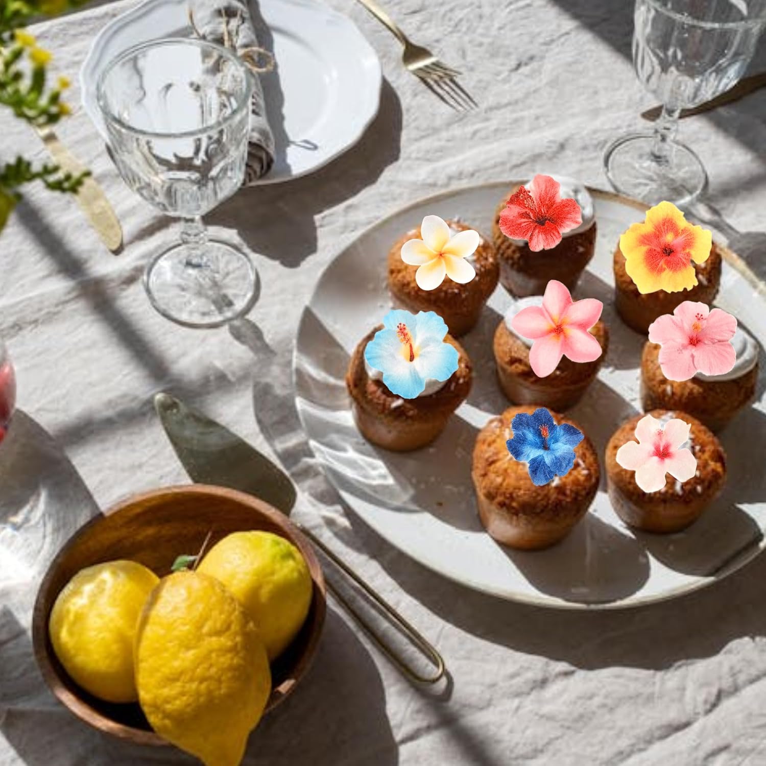 ZHUOWEISM 56 PCS Edible Flowers Cupcake Toppers